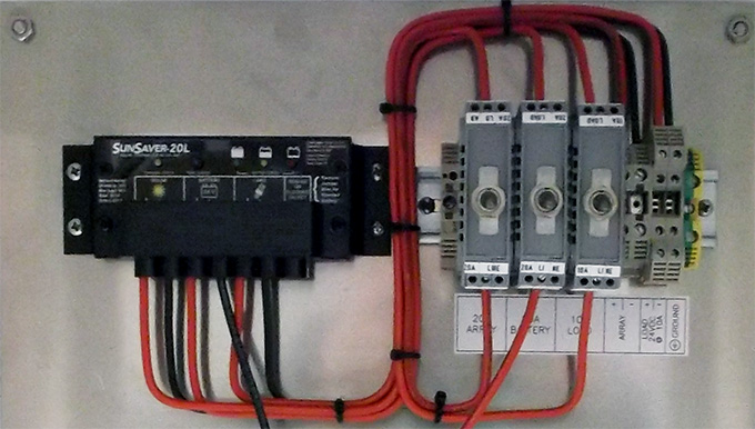 SunSaver SS-6-12V Wiring Enclosure